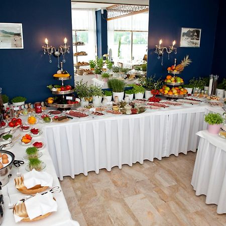 Tennis & Yacht Hotel Velden Фельден-ам-Вёртер-Зе Экстерьер фото