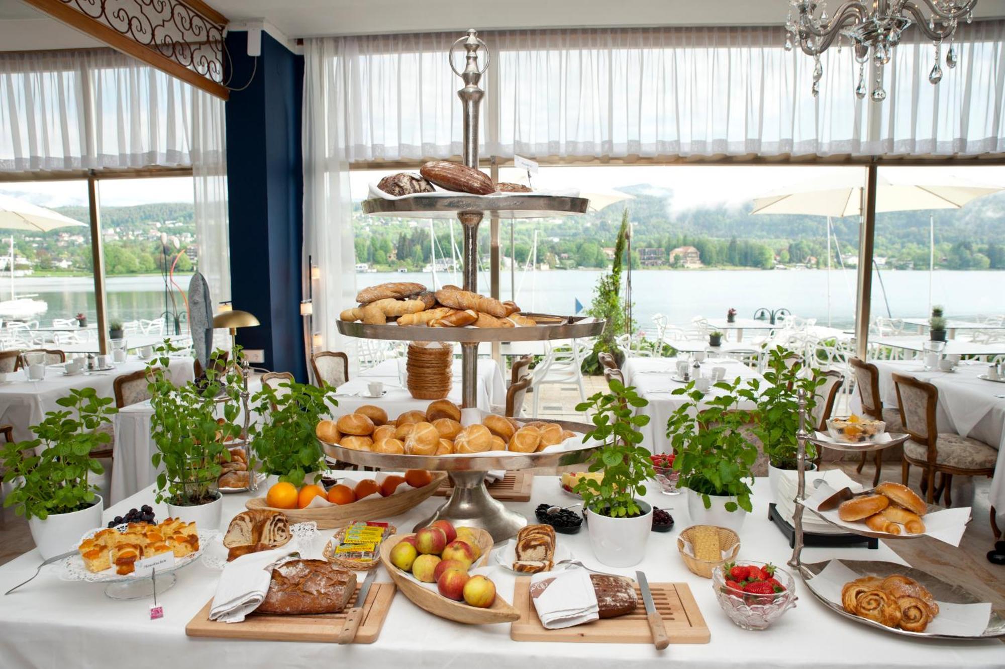 Tennis & Yacht Hotel Velden Фельден-ам-Вёртер-Зе Экстерьер фото